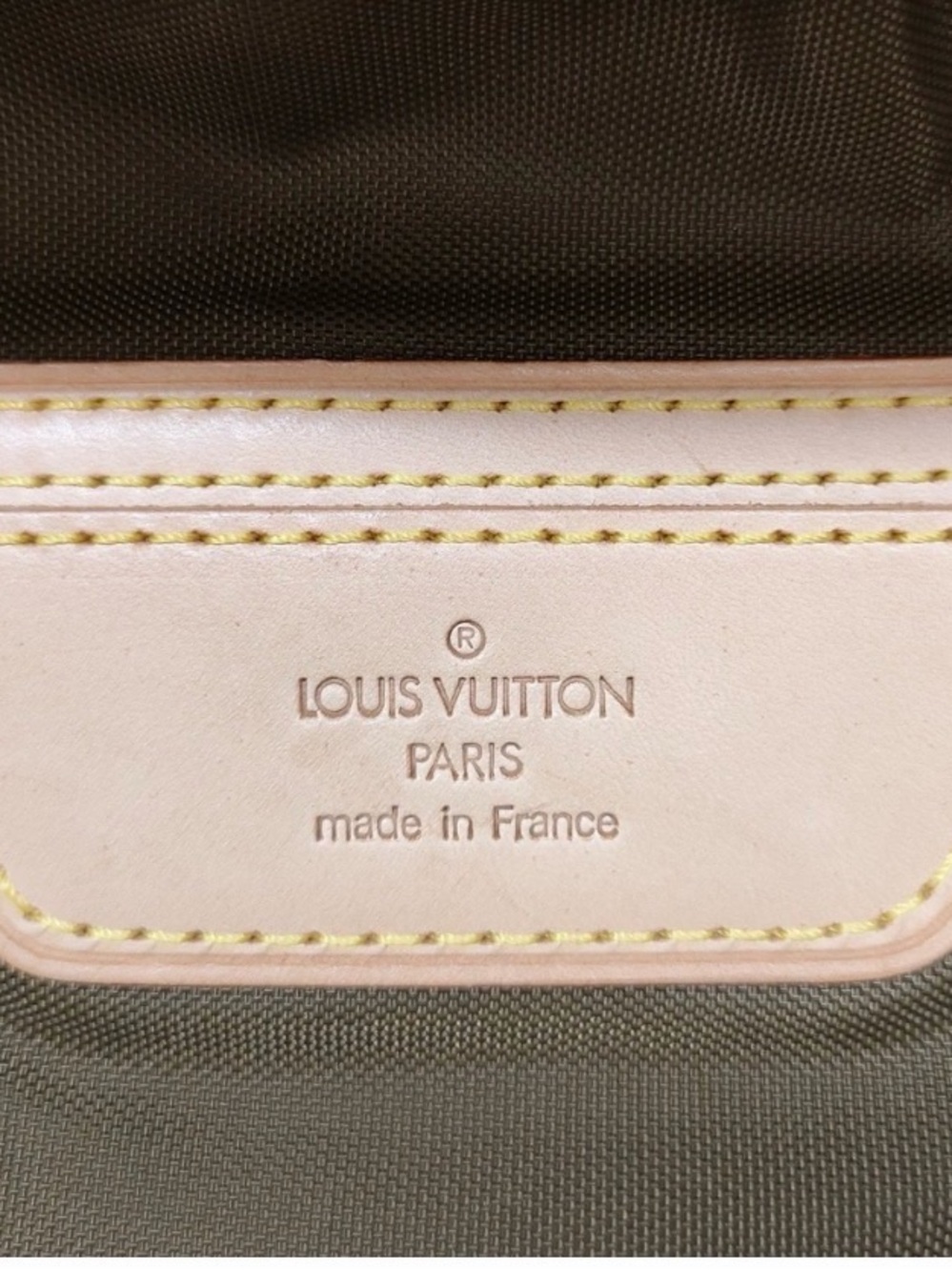 Louis Vuitton Monogram Canvas Travel or gym bag in Brown with Tan Trim - Picture 8 of 14